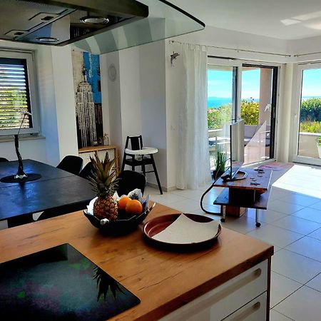 Malo Ferienvilla Privlaka, Pool, Boje, Wi-Fi, Wallbox Privlaka  Buitenkant foto