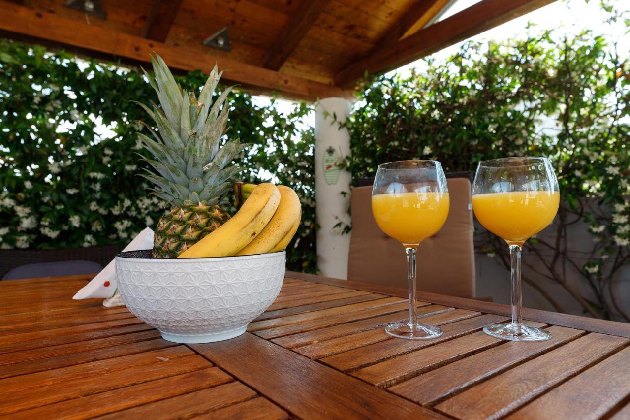 Malo Ferienvilla Privlaka, Pool, Boje, Wi-Fi, Wallbox Privlaka  Buitenkant foto