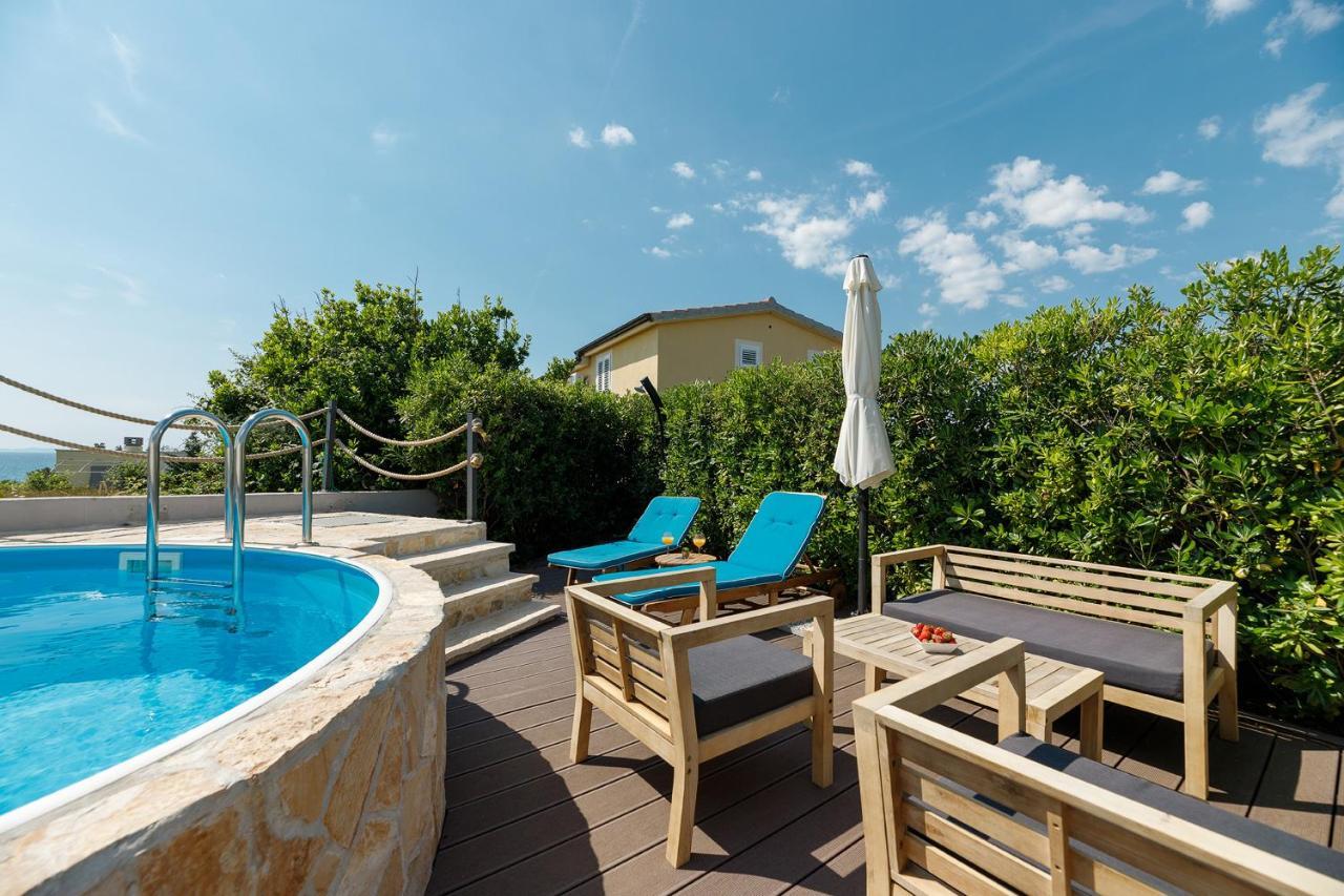Malo Ferienvilla Privlaka, Pool, Boje, Wi-Fi, Wallbox Privlaka  Buitenkant foto