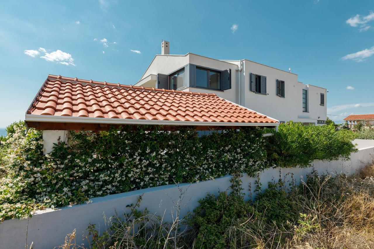 Malo Ferienvilla Privlaka, Pool, Boje, Wi-Fi, Wallbox Privlaka  Buitenkant foto